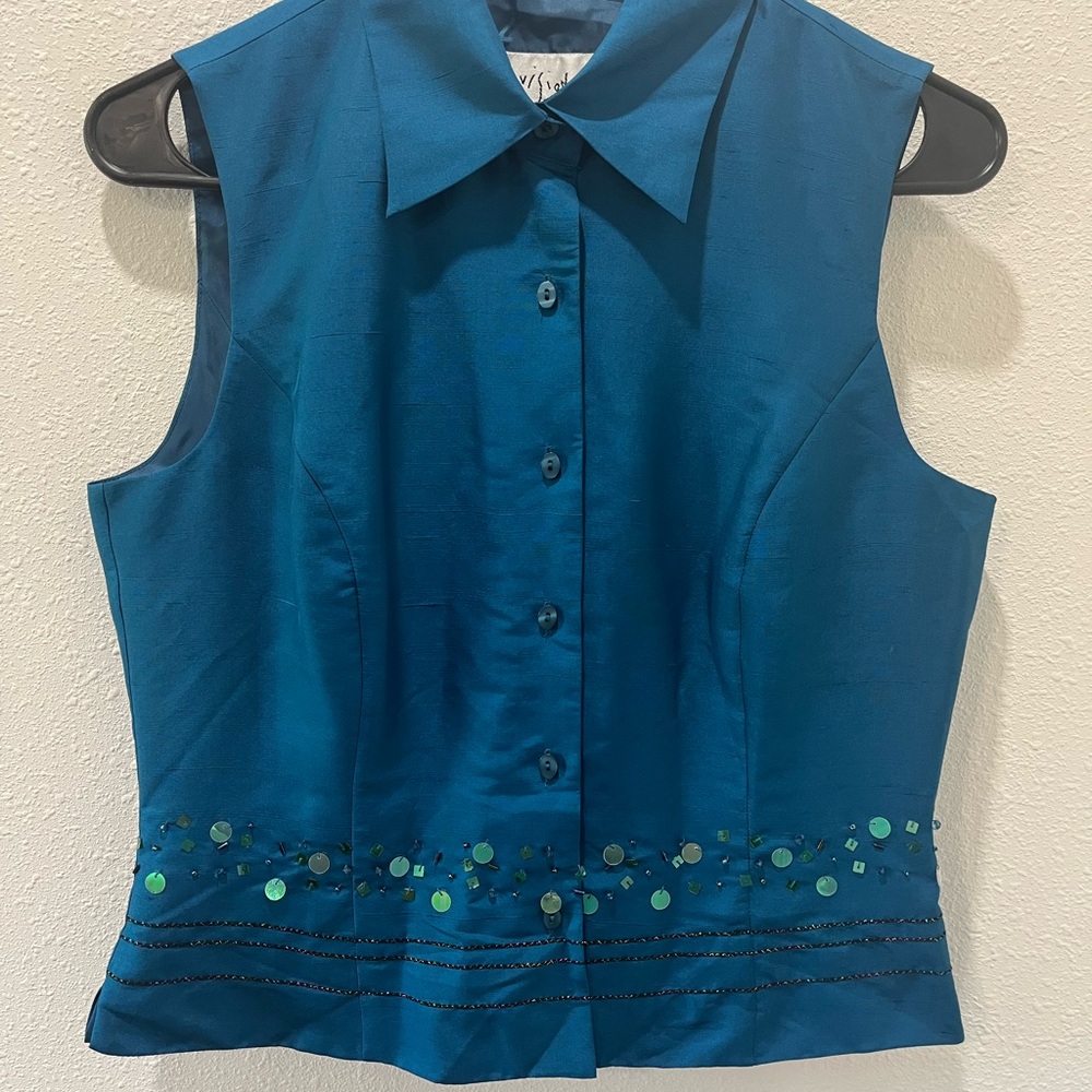 Vision Apparel Teal Sleeveless Button-Up Top